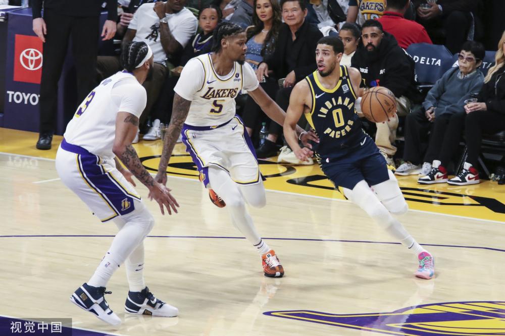 前场球员 前场球员