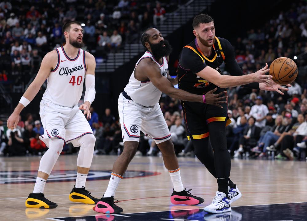 以更多传球 以更多传球