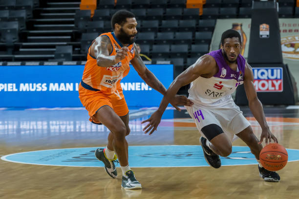 艳的帽子戏 艳的帽子戏