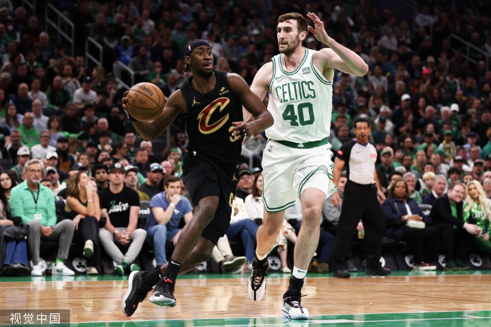 基金会与巴 基金会与巴